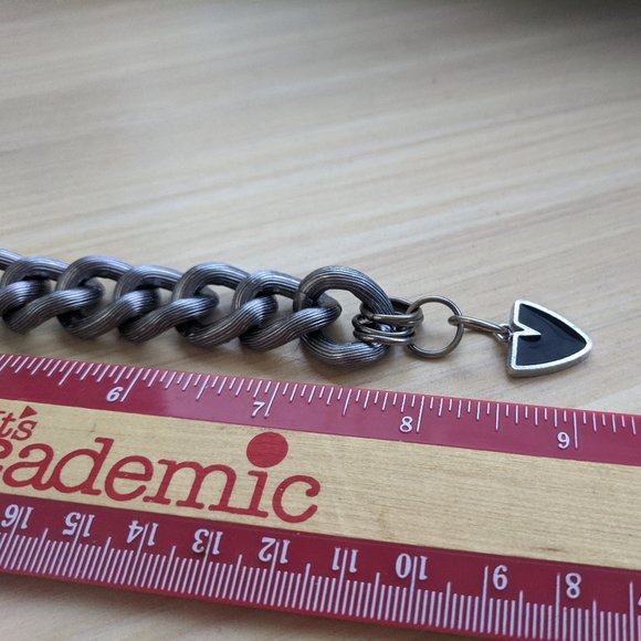 ANTIQUED STAINLESS STEEL CURB CHAINLINK BRACELET - Picture 3 of 5